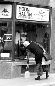 Photo by Georges Bartolí